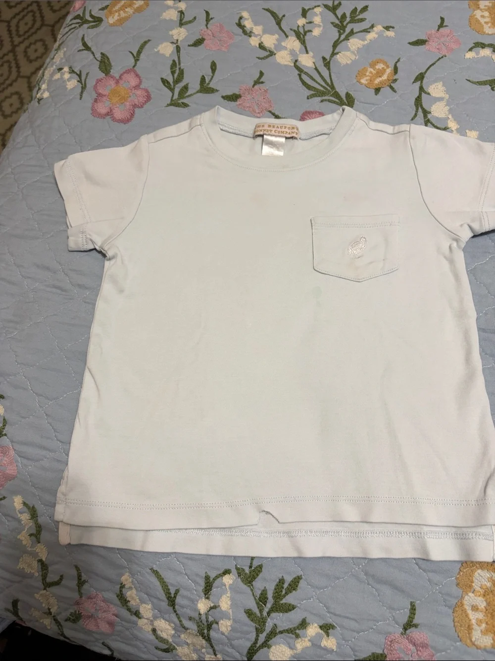 The Beaufort Bonnet Company Pastel Blue PreOwned TShirt Size 3T shows Wear/Stain